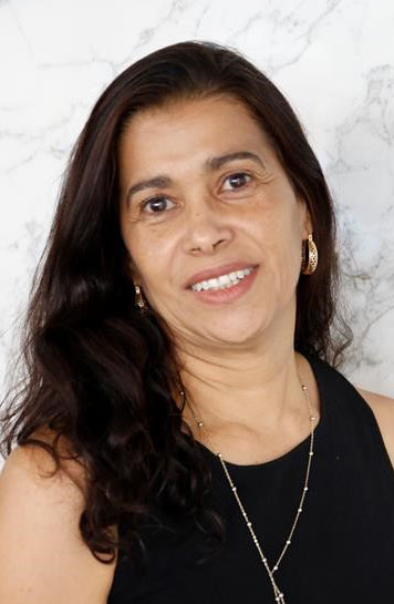 Dra. Christiene Mara dos Santos
