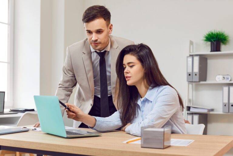 Business,People,,Corporate,Mentor,Showing,New,Employee,Company,Data,At